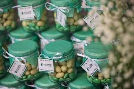 שולחן קינוחים בסגנון אלקטרוני