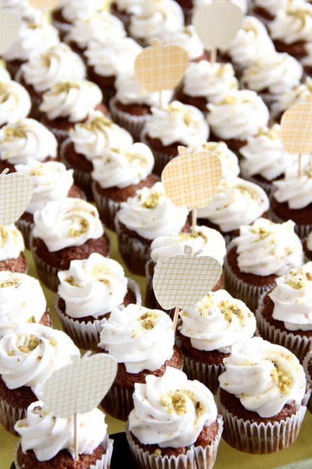 קאפקייקס מפתים עם ציפוי קרם