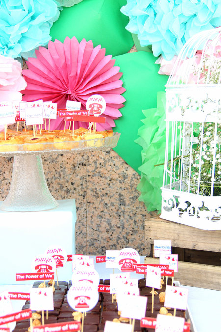 דקורצית אביב לשולחן הקינוחים