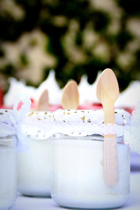 קינוחים בצנצנות