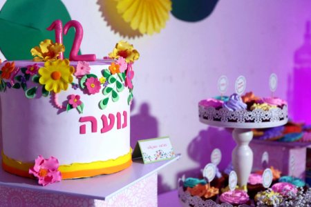 עוגת בת מצווה פרחונית