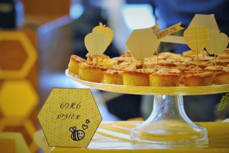 שולחן קינוחים לראש השנה