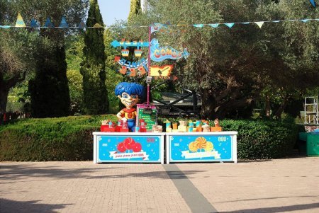 דוכן מתוקים בלונה פארק