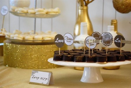 מגשי קינוחים