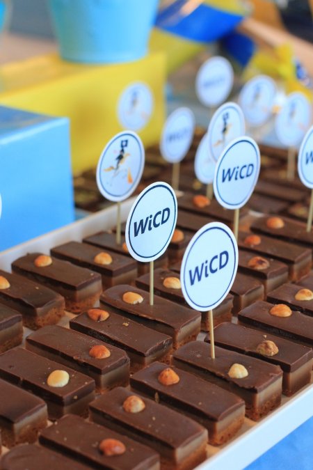 ממתקים ממותגים